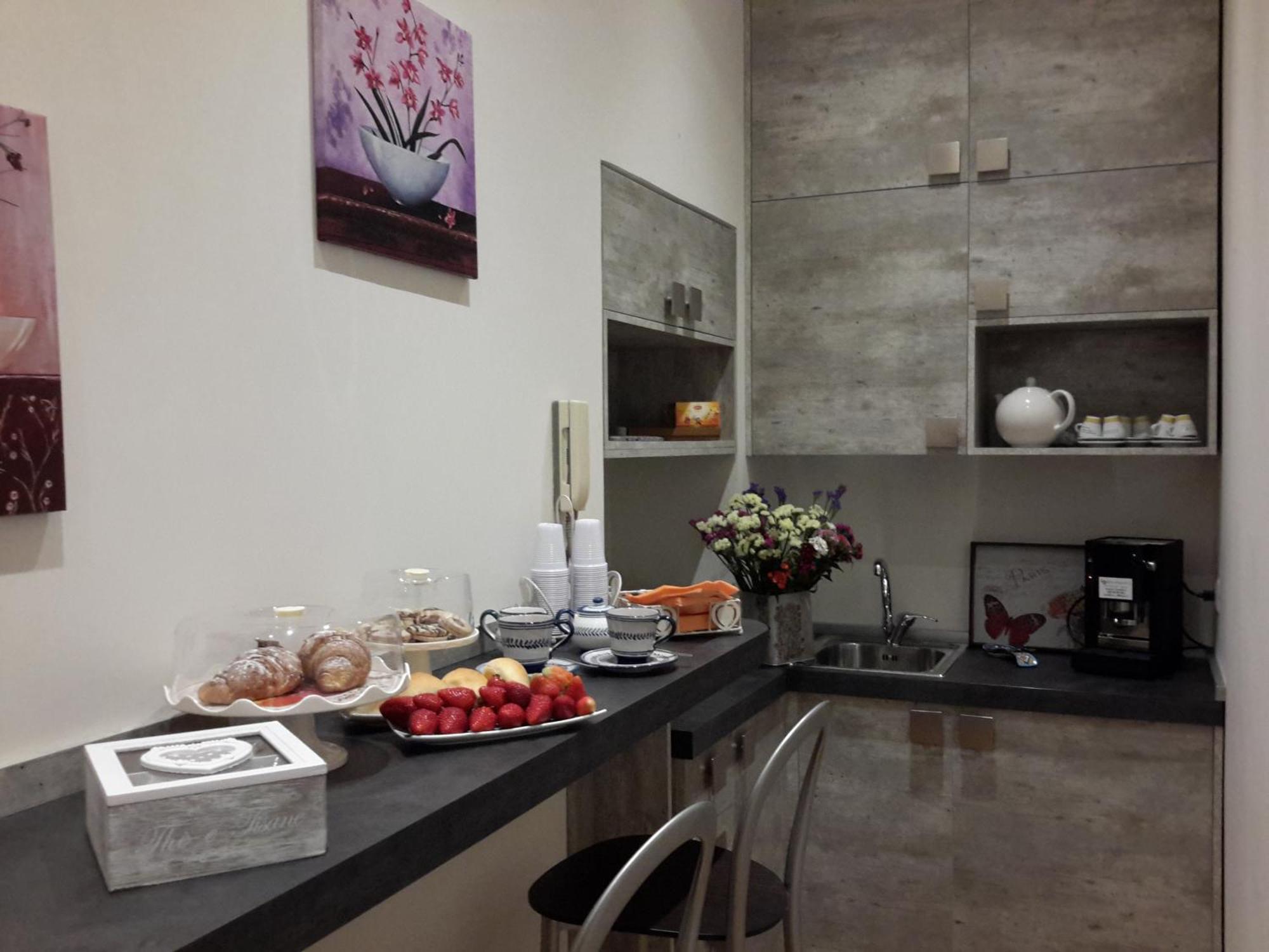 Le Stanze Di Penelope Bed & Breakfast Salerno Luaran gambar